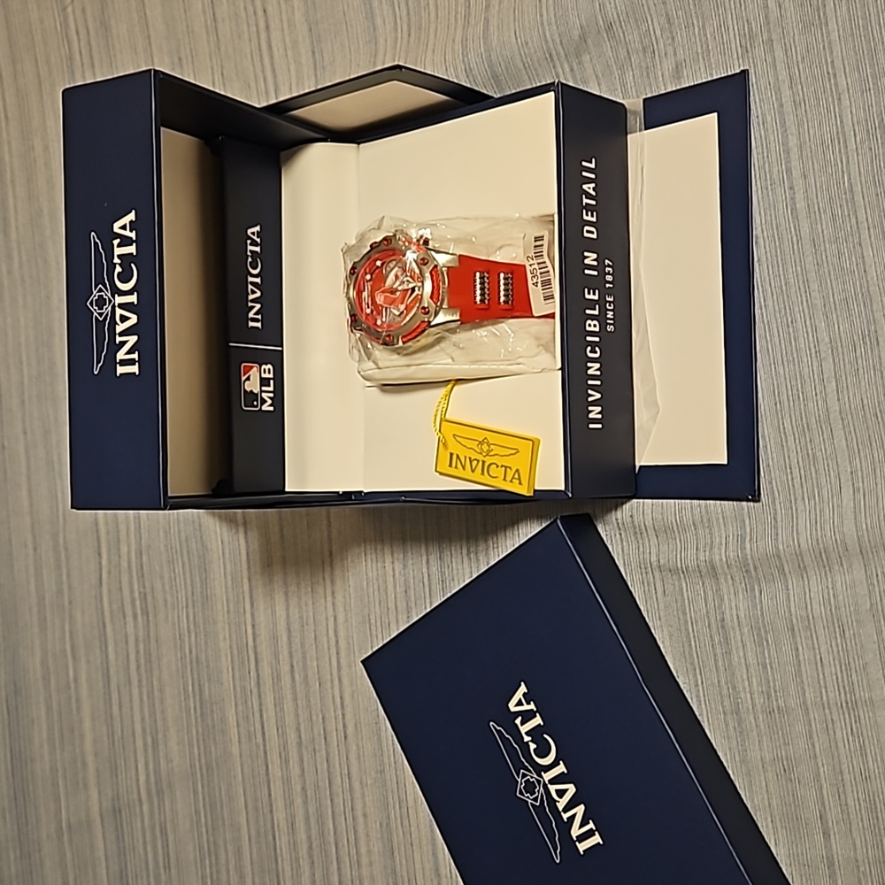 Invicta MLB Boston Red Sox Collectible Limited Edition 40mm Watch- unisex
